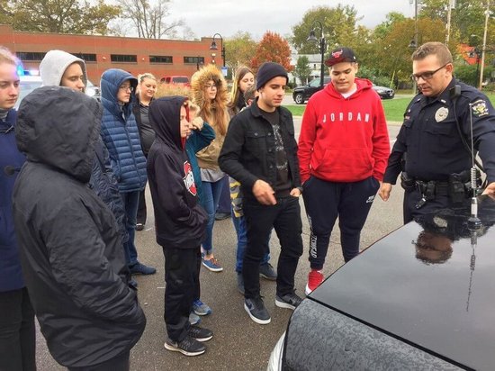 Презентація поліцейських Презентація поліцейських